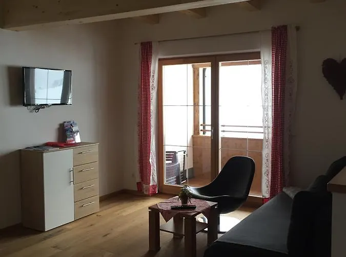 Trixlhof Bed & Breakfast 3*