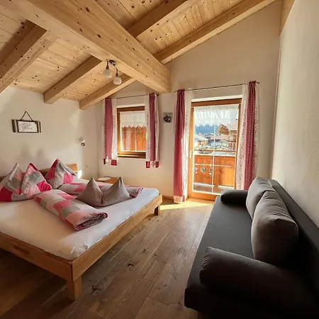 Trixlhof Bed & Breakfast