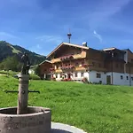 Trixlhof Couette-café 3*