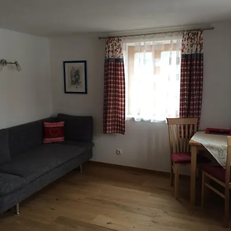 Trixlhof Bed & Breakfast *